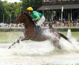 Ladies Day i Crystal Cup na Partynicach