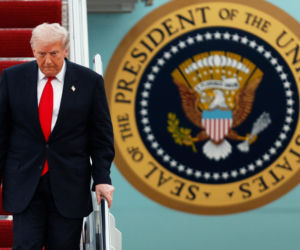 Trump przysnął na oficjalnym spotkaniu! Jest stary i coraz bardziej to widać