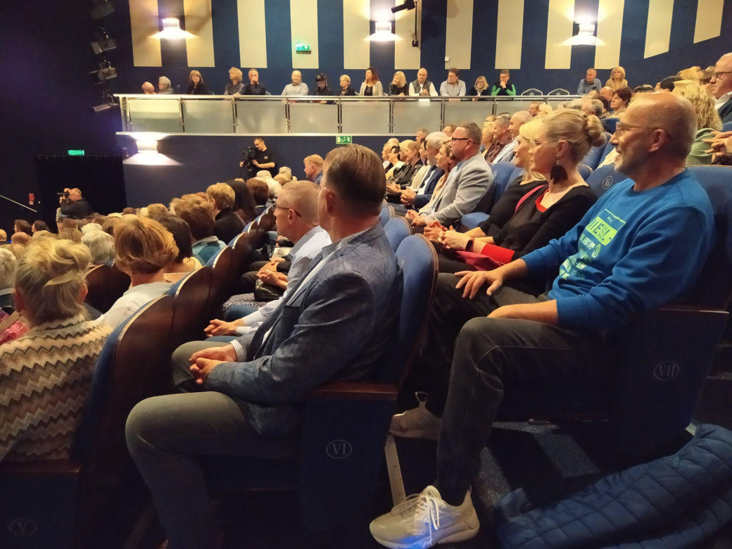 ZOBACZ ZDJĘCIA z inauguracji X Ogólnopolskiego Festiwalu Teatrów "Sztuka plus Komercja" w Siedlcach:
