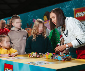 Iga Świątek bawiła się z dziećmi LEGO