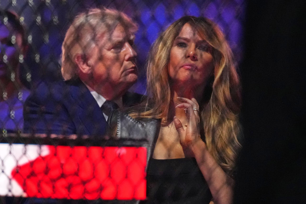 Melania Trump w skórze na urodzinach męża