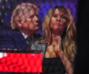 Melania Trump w skórze na urodzinach męża