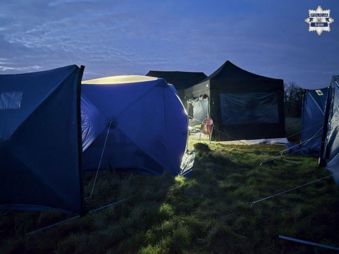 Zabili Andrzeja, upchnęli w walizce i zakopali w polu