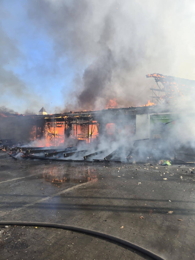 Pożar całodobowej Biedronki. „Materiał dowodowy uzasadnia wszczęcie śledztwa”