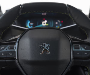 Peugeot e-208 GT
