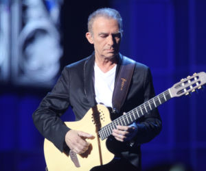 Seweryn Krajewski ułożył sobie życie z dala od Polski. Co się dziś dzieje z legendarnym muzykiem?