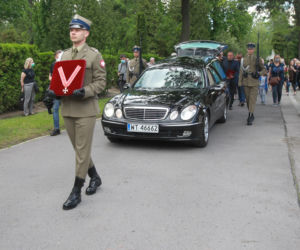 Pogrzeb Emila Karewicza - cmentarz