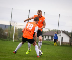 Start Toruń wygrywa po zaciętym meczu w Klamrach - zdjęcia z meczu