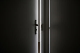 Przemoc wobec dziecka w Lęborku. Jakie tłumaczenia szokują policję i opinię publiczną?