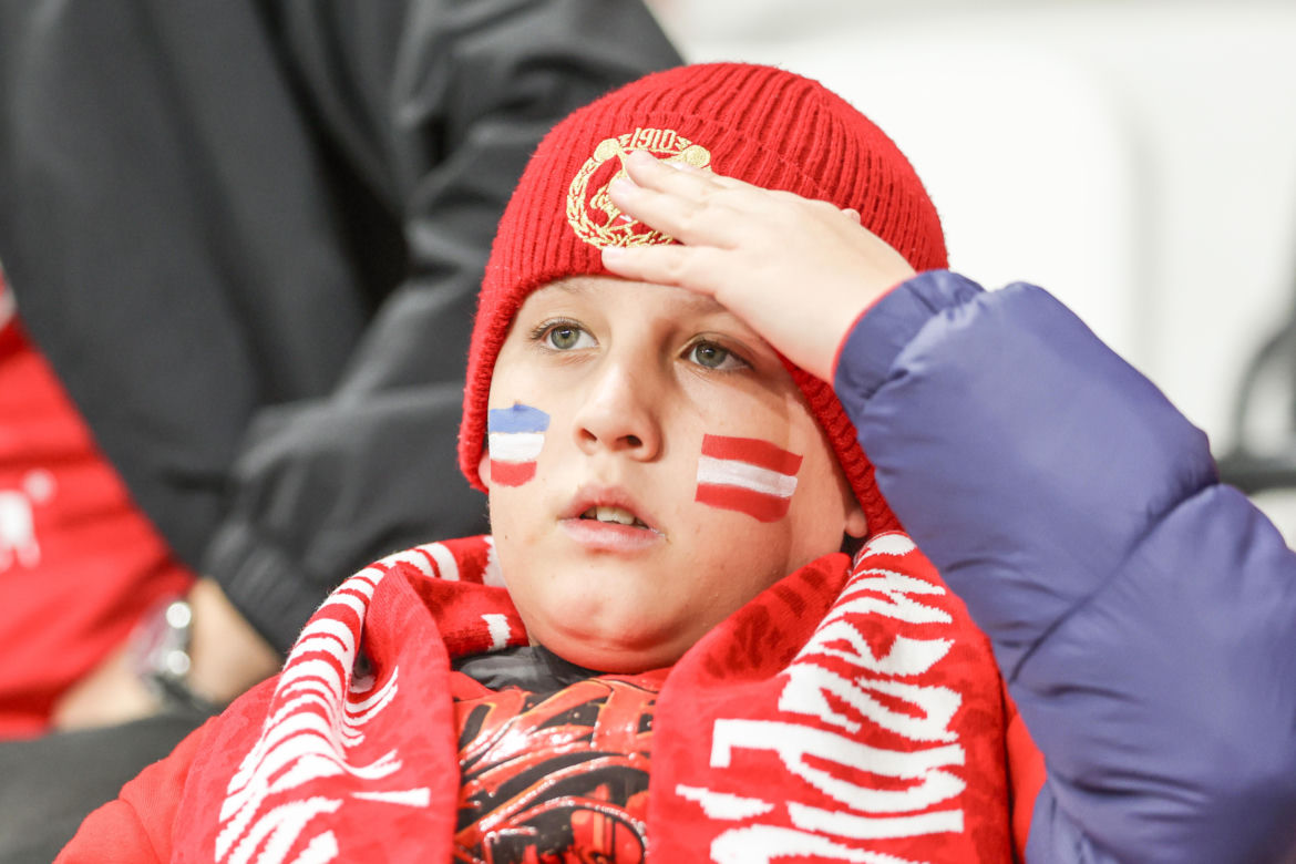 Widzew Łódź - Wisła Kraków; Zdjęcia kibiców i zawodników z meczu 11. kolejki PKO BP Ekstraklasy 2026/27