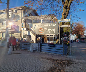 Nowy trend nad morzem! Lody i pamiątki w połowie listopada? Ta nadmorska miejscowość jest czynna cały rok