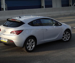Opel Astra GTC