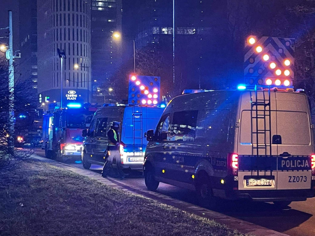 Tragedia w centrum Warszawy! Tramwaj przejechał kobietę. Nie żyje 