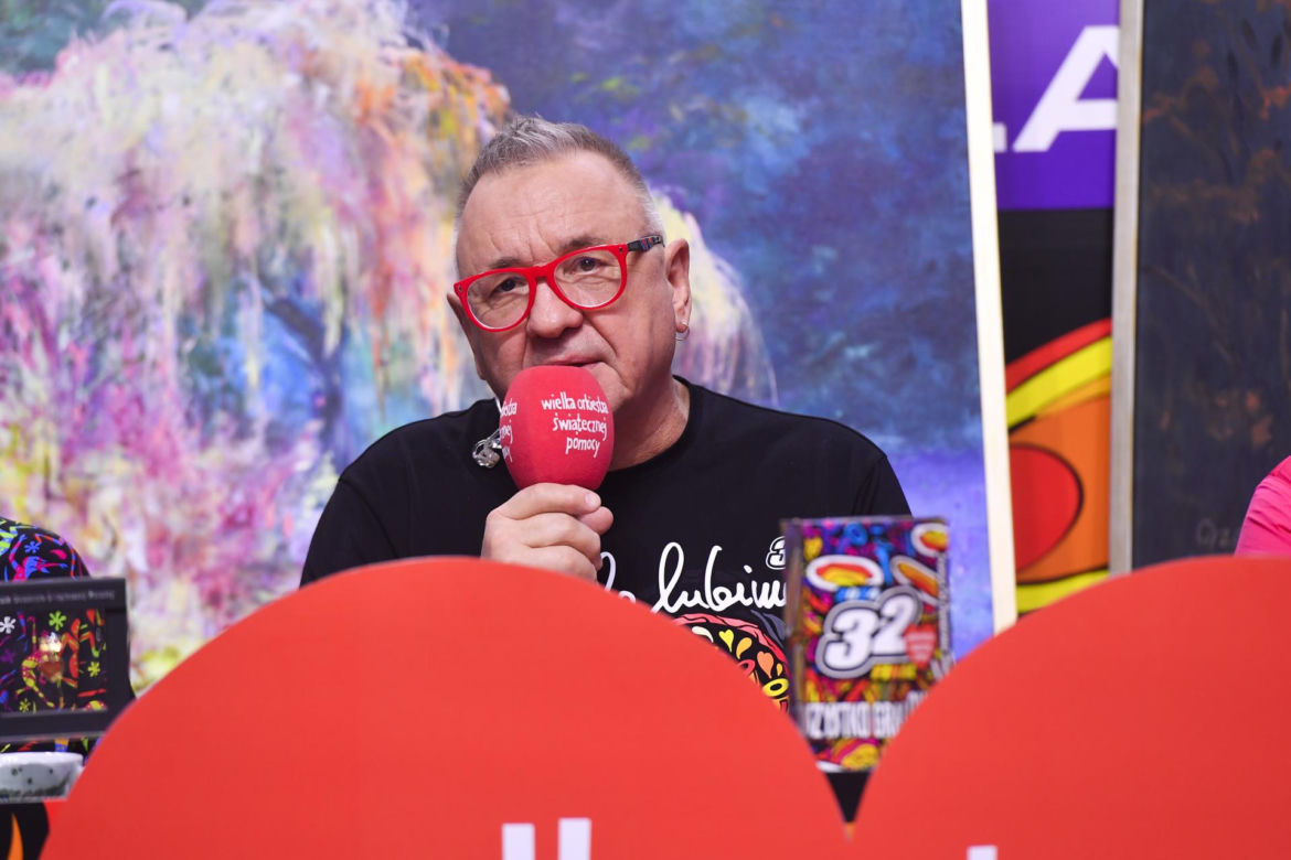 Jerzy Owsiak na przestrzeni lat. Tak zmieniał się jego charakterystyczny wizerunek