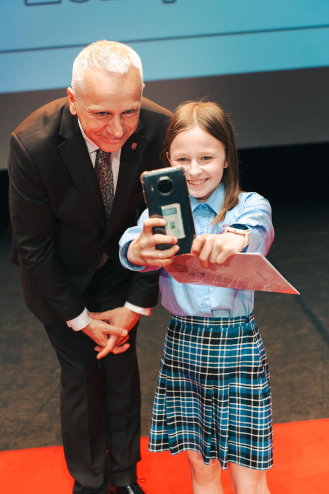 Najzdolniejsi uczniowie odebrali stypendia Prezydenta Miasta Siedlce