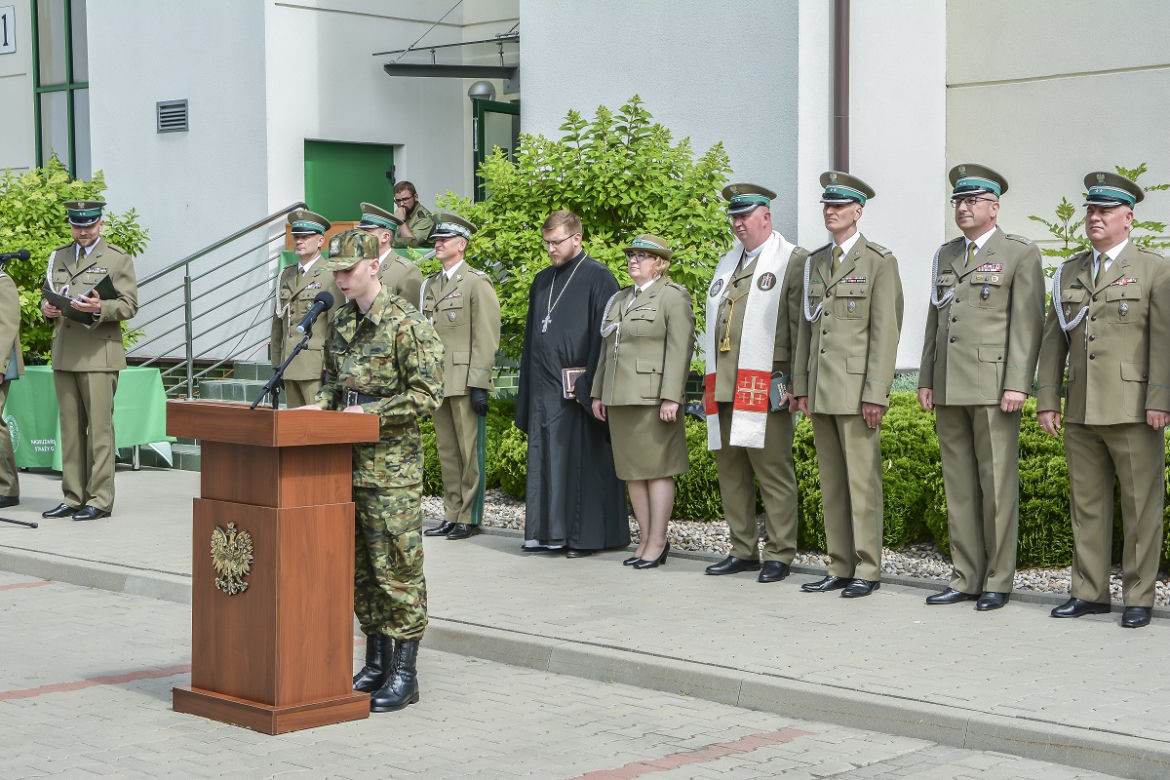 Lubelskie: Kilkudziesięciu nowych strażników granicznych. To największa grupa od wielu lat! [GALERIA]