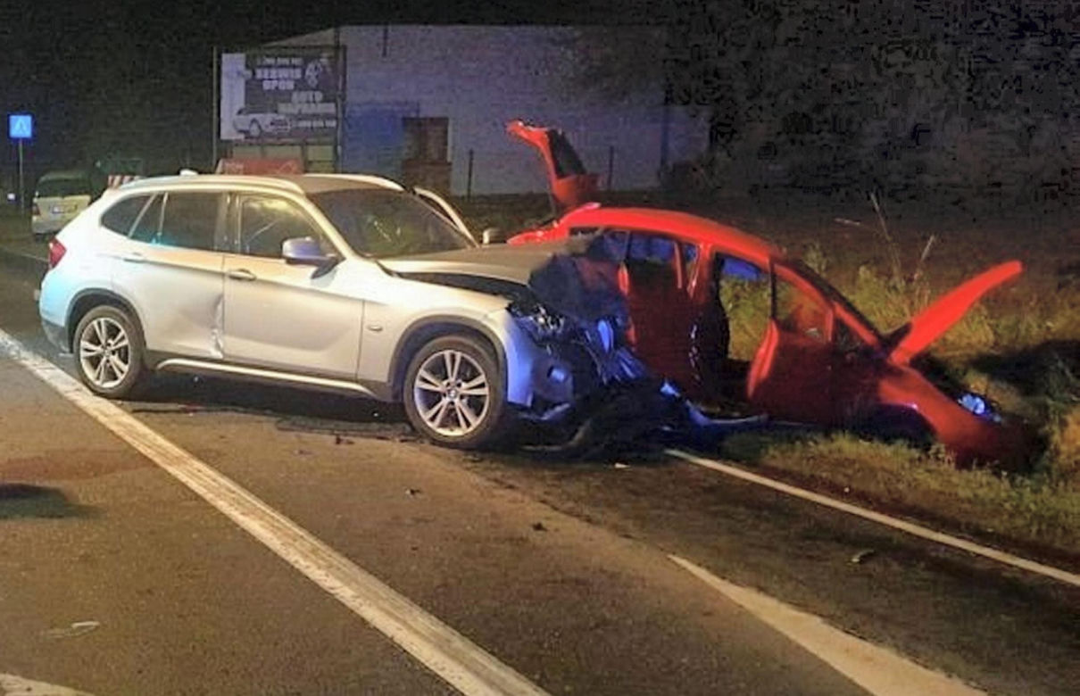 Ratownicy bezskutecznie reanimowali 4-latkę z wypadku w Dąbrowie Biskupiej