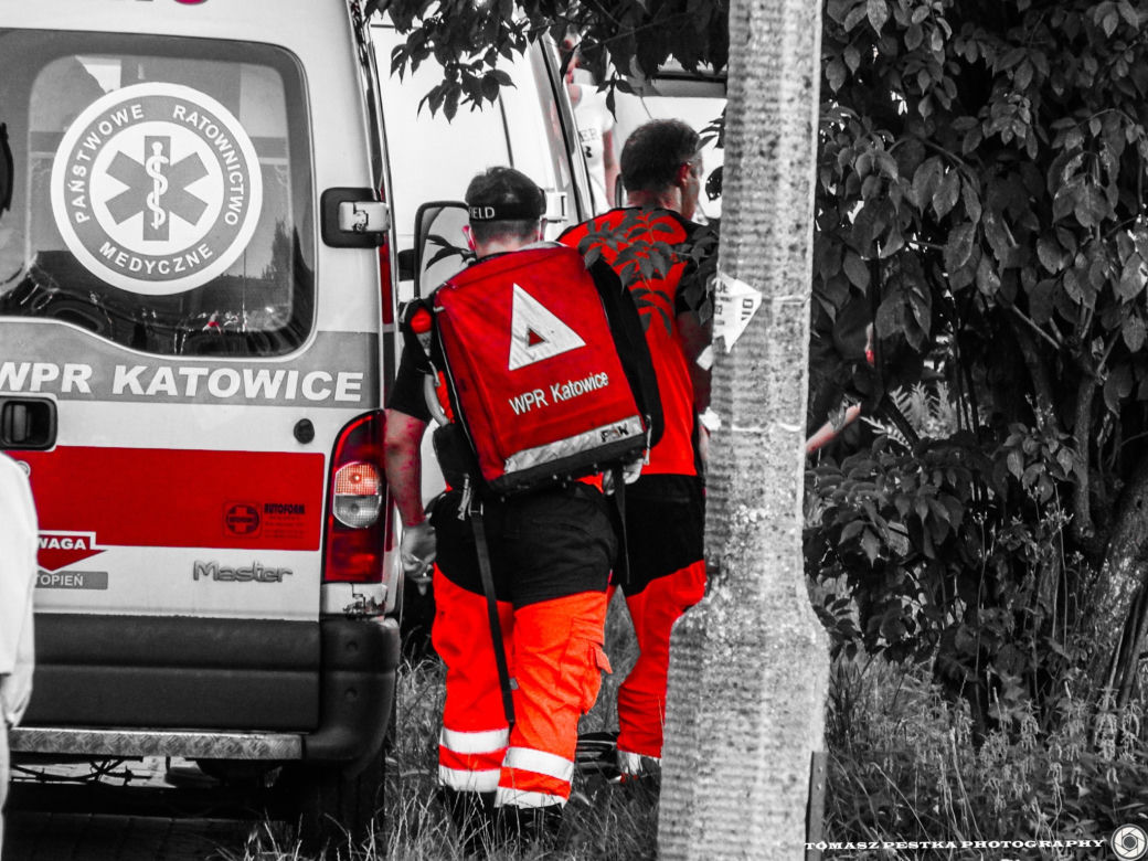Tychy: Dramatyczna akcja służb. Robili wszystko, by ratować rannego chłopca