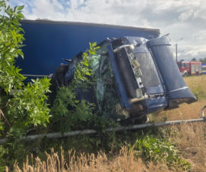 Wjechał Fordem pod ciężarówkę i uderzył w Skodę. 20-latka zabrał śmigłowiec. Tragiczny finał
