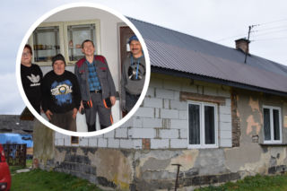 Nie mieli nawet butów, prosili tylko o konserwy. Czytelnicy Super Expressu pomogli wyremontować dom niepełnosprawnych braci z Podborza [ZDJĘCIA]
