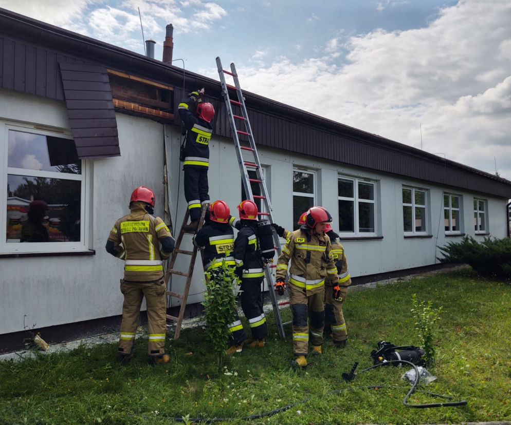 Pożar szkoły w Nowym Sączu  Na szczęście ogień szybko ugaszono 
