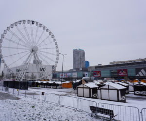 Jarmark Warszawski na placu Defilad na kilka dni przed startem imprezy