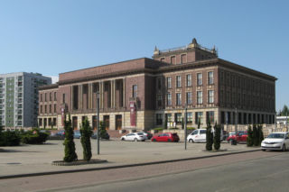 To największe miasto w województwie śląskim. Leżało na ziemiach historycznej Małopolski