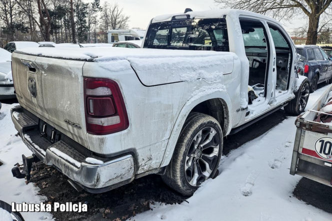 Zlikwidowali dziuplę z kradzionymi autami z Niemiec