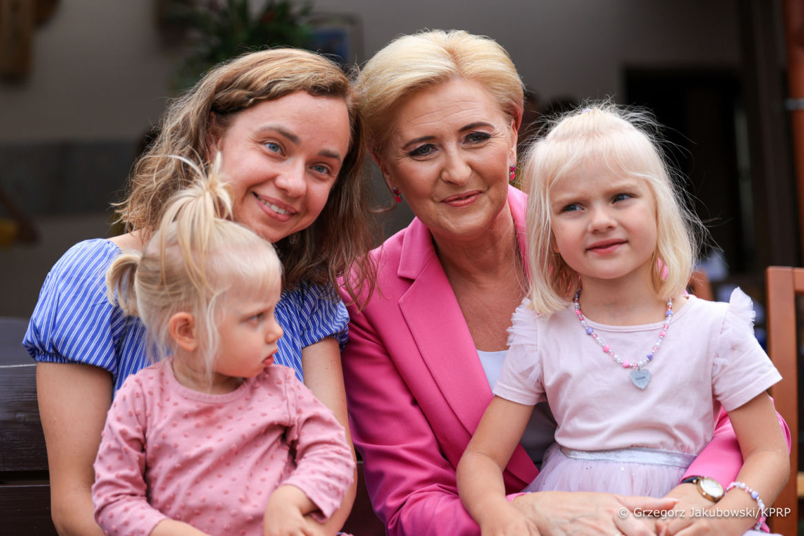 Pierwsza dama jak księżna Diana