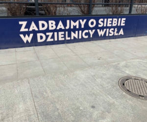 Zakaz picia alkoholu nad Wisłą: Mieszkańcy zapominają, miasto dobitnie przypomina