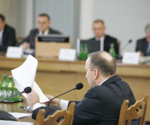 Schetyna przed komisją