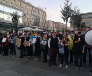 „Gdzie są dzieci z Michałowa?” – w Katowicach odbyła się cicha demonstracja