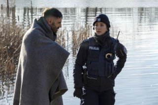 Policjantki i Policjanci, odcinek 1391: Kostyra wprowadza w życie swój plan, mający na celu skłócenie Natalii i Marka