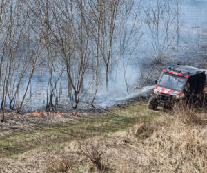 Gigantyczny pożar w Warszawie. Płomienie bardzo szybko się rozprzestrzeniają!