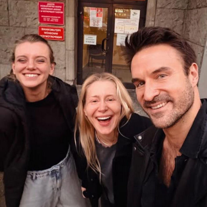 Była, obecna i on! Patchworkowy TRÓJKĄT Stramowskiego ujrzał światło dzienne