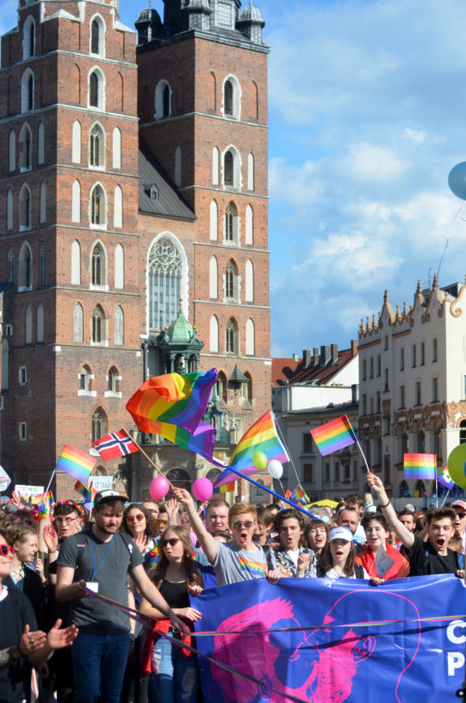 Marsz Równości przejdzie przez Kraków. Tak wyglądały poprzednie parady LGBT