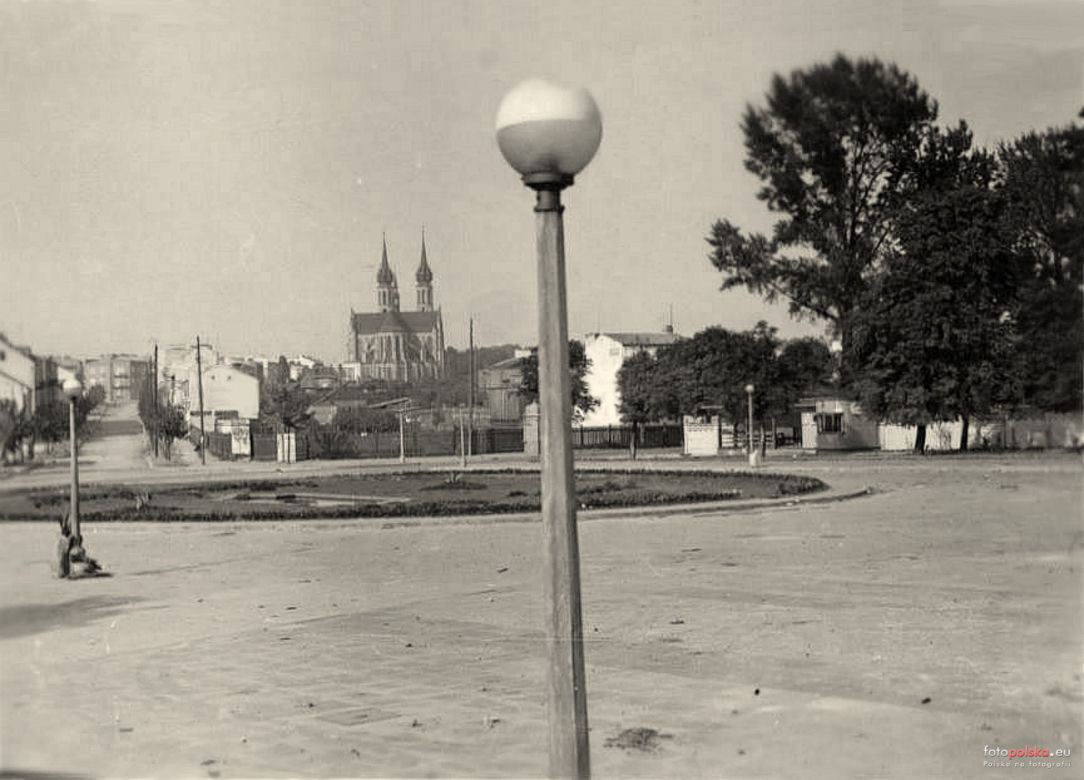 Ulica Romualda Tragutta na przestrzeni lat 