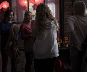 Przyjaciółki 15 sezon, odc. 180: Zuza (Anita Sokołowska), Patrycja (Joanna Liszowska), Anka (Magdalena Stuzyńska), Inga (Małgorzata Socha)