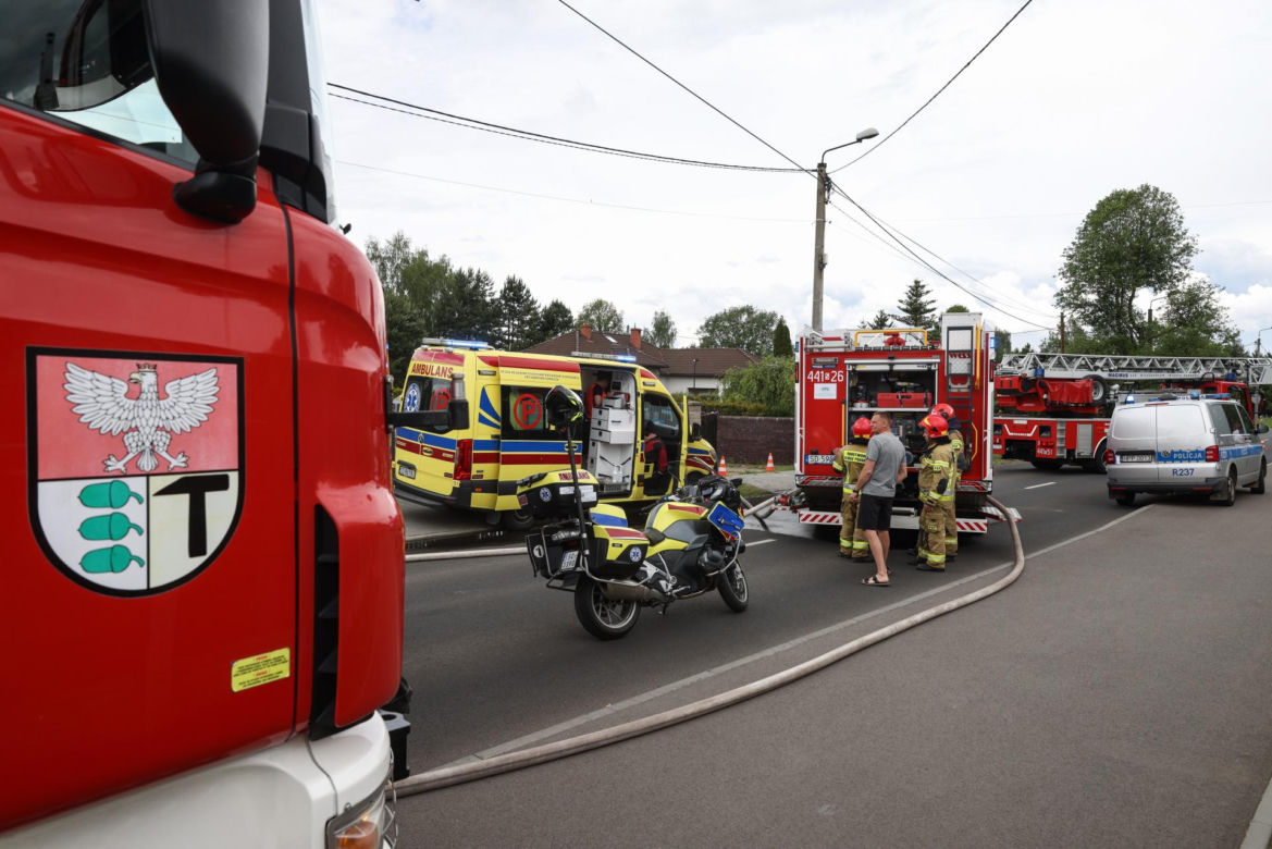 Po wybuchu zawalił się strop! Jedna osoba nie żyje. Tragedia w Dąbrowie Górniczej