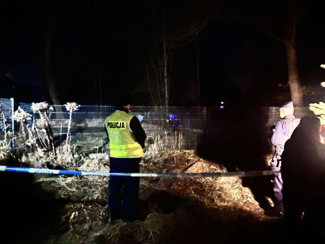 Ciało 11-letniej dziewczynki odnalezione niedaleko szkoły. Tragedia w Jeleniej Górze