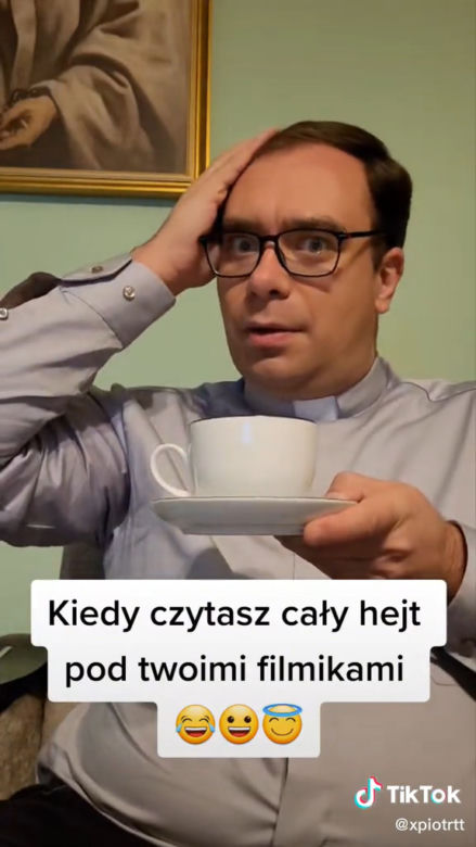 Ksiądz Piotr z Barlinka podbija TikToka