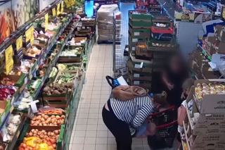 To były sekundy! Dziecko połknęło kawałek ciastka i zaczęło się dusić. Uratowała je policjantka [WIDEO]