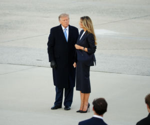 Przywódca Chin przyleciał do USA. Też przeszedł po czerwonym dywanie