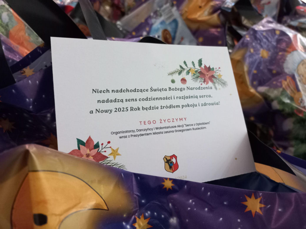 Przy tych stołach dla nikogo nie zabraknie miejsca. To największa wieczerza wigilijna w Lesznie