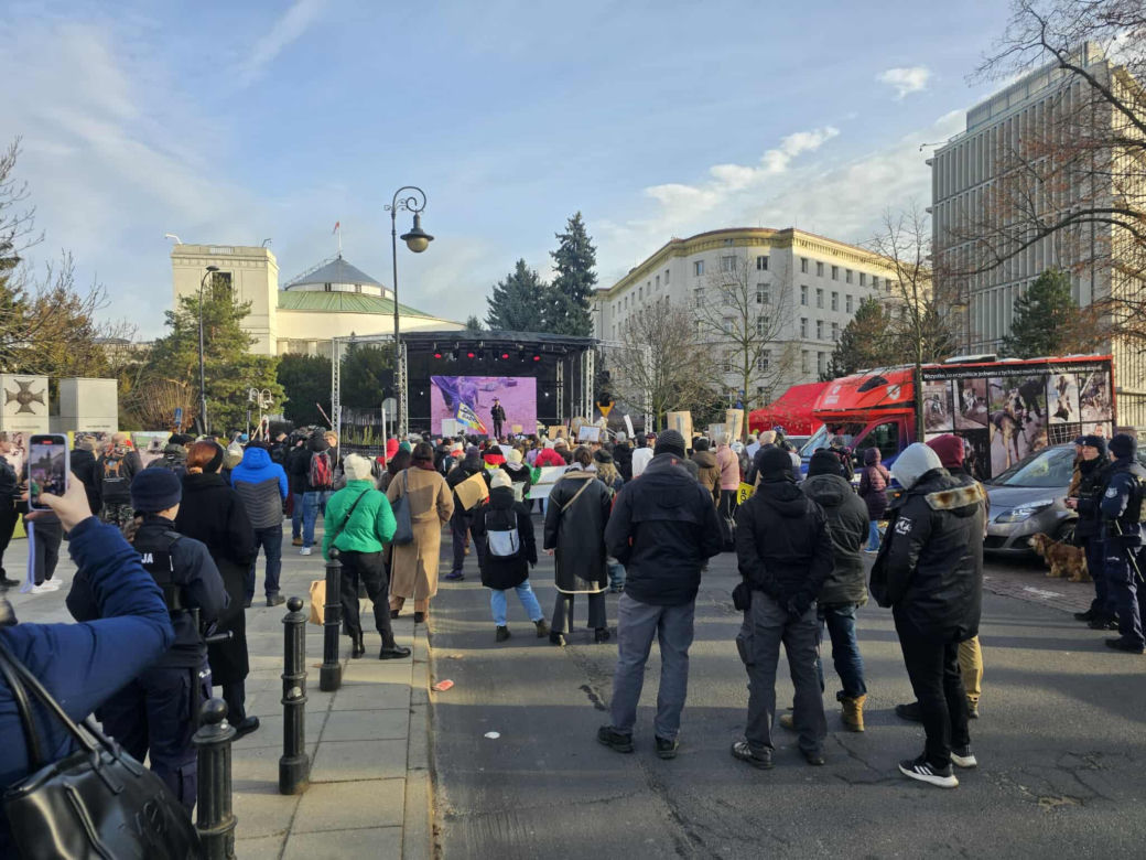 Protest przed Sejmem (17.12.2025)