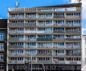 Blok przy Targowej 42 w Warszawie