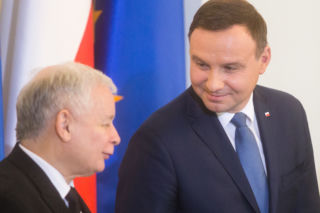 UKŁAD Kaczyńskiego z Dudą usunie Szydło?