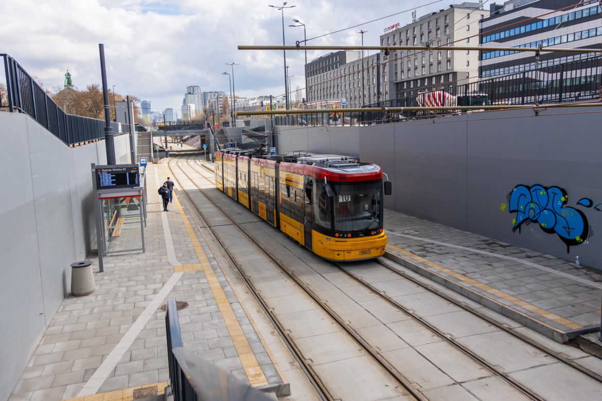 Tramwaj na Kasprzaka i Wolskiej w Warszawie