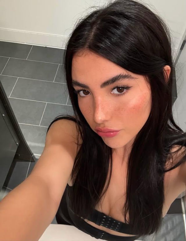 Andrea Botez