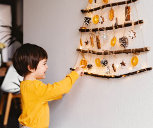 Choinka ścienna DIY